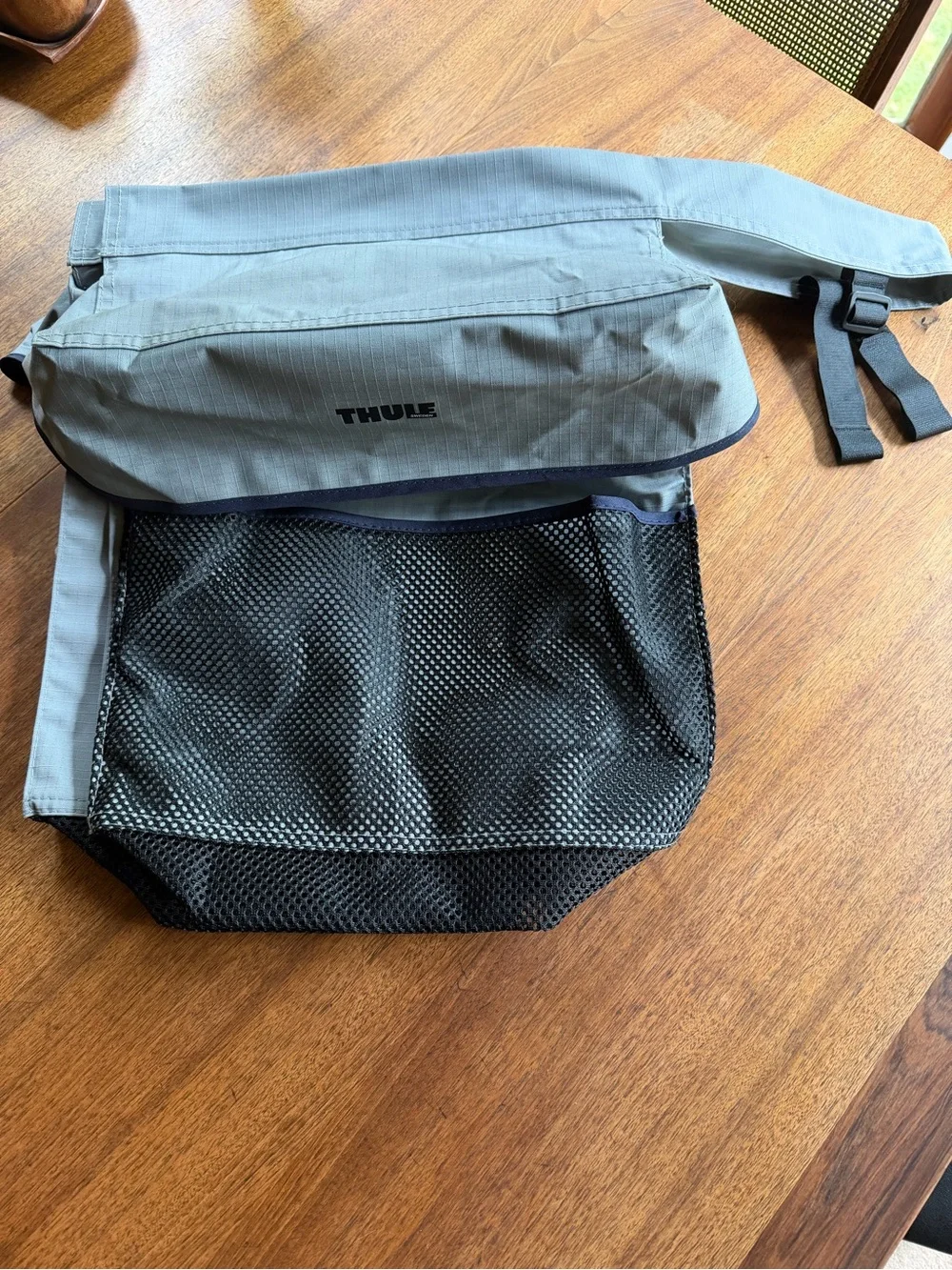 Thule Double Boot Bag for tent (pole not included) EUC